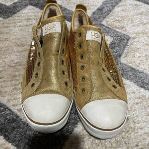 Pre-owned UGGS Australian lady gold with sequins slip-ons size 10
